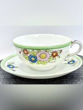 🫖 Vintage Lustreware Teacup & Saucer, Handpainted Floral  Accent ~ Made in Japan